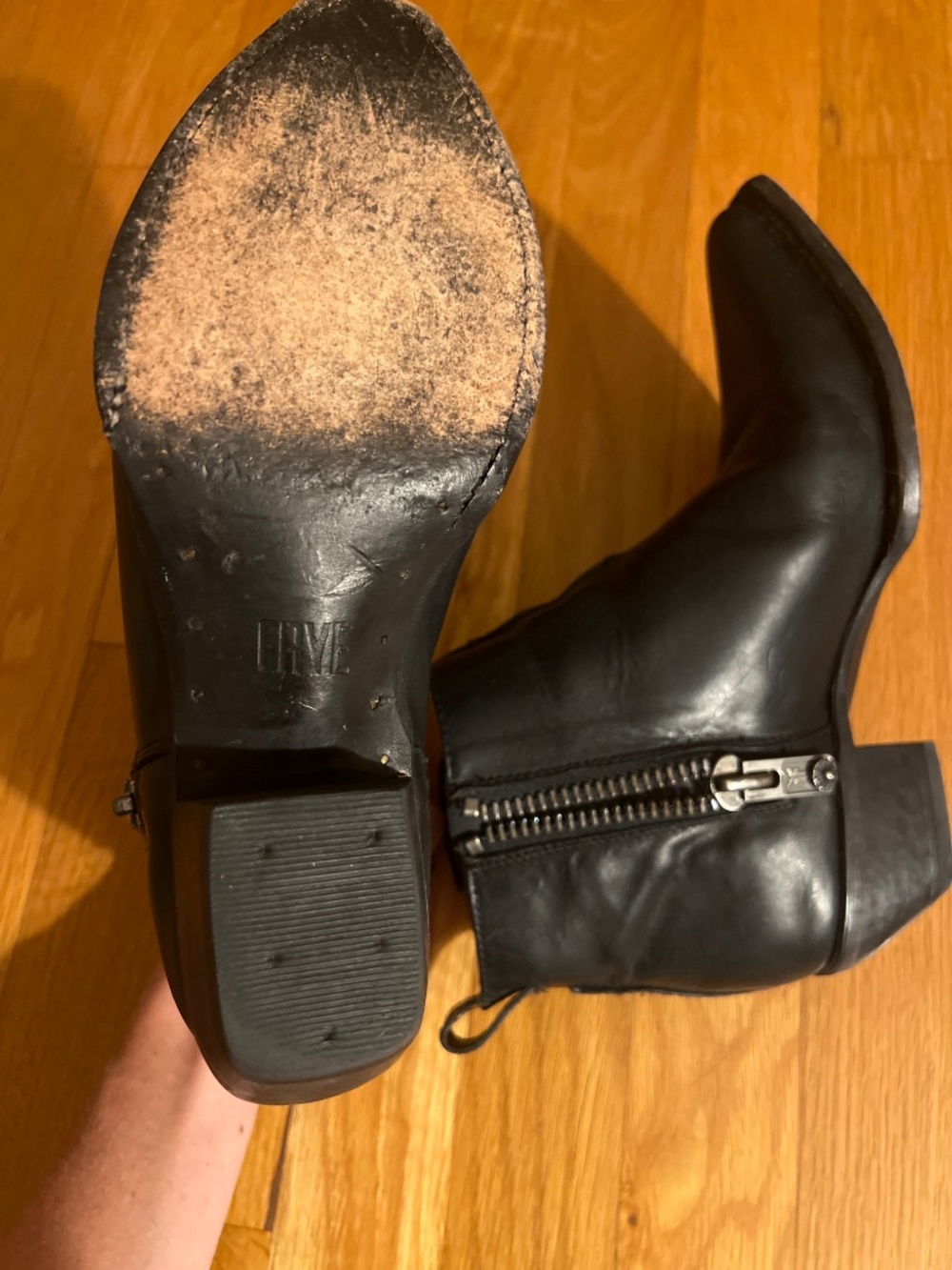 Frye Sasha Moto Shortie - black ankle boots/booties - size 6.5 - Picture 5 of 8